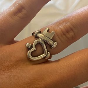 James Avery Key to my Heart Ring